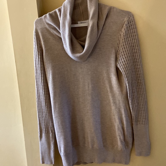 Reitmans beige lightweight sweater with cowl neck - medium - Picture 10 of 14